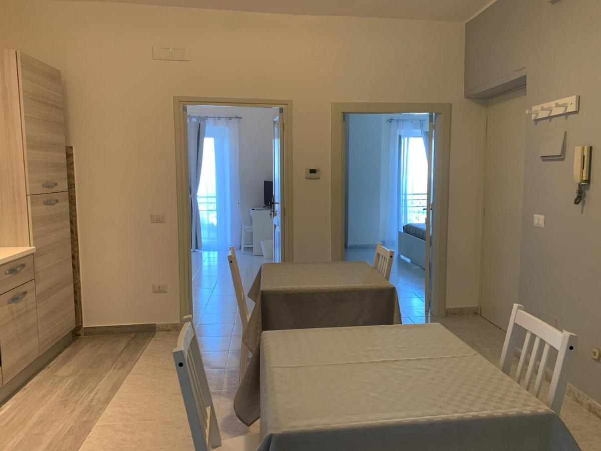 Il Nido Delle Rondini Apartment Formia Luaran gambar
