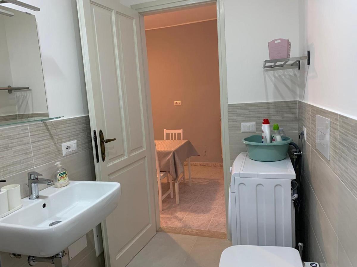 Il Nido Delle Rondini Apartment Formia Luaran gambar