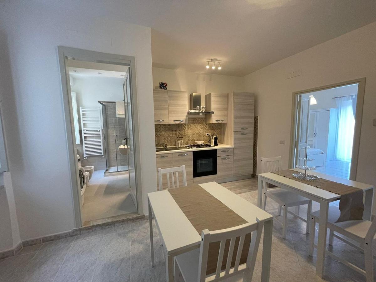 Il Nido Delle Rondini Apartment Formia Luaran gambar