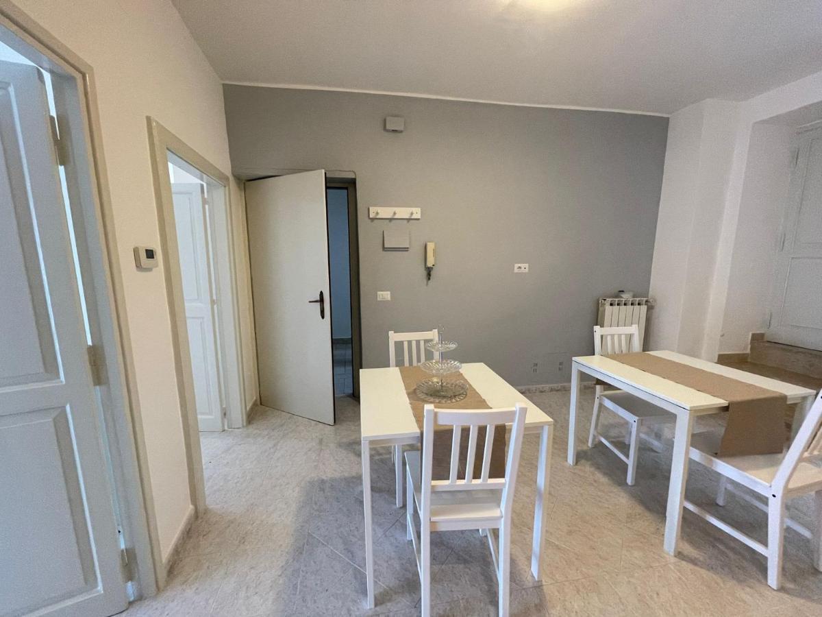 Il Nido Delle Rondini Apartment Formia Luaran gambar