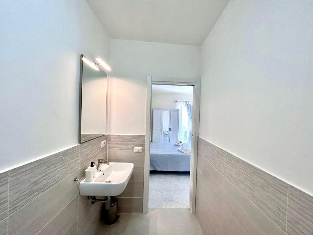 Il Nido Delle Rondini Apartment Formia Luaran gambar