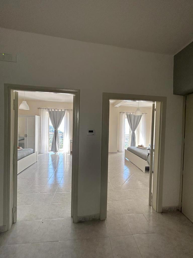 Il Nido Delle Rondini Apartment Formia Luaran gambar