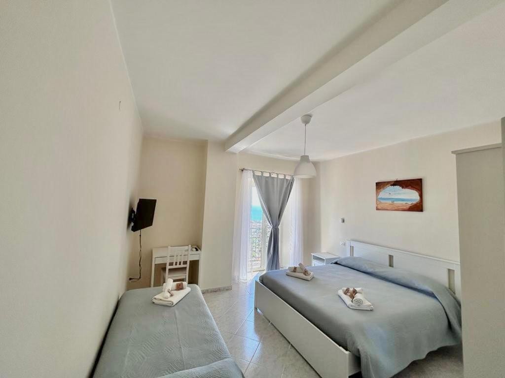 Il Nido Delle Rondini Apartment Formia Luaran gambar